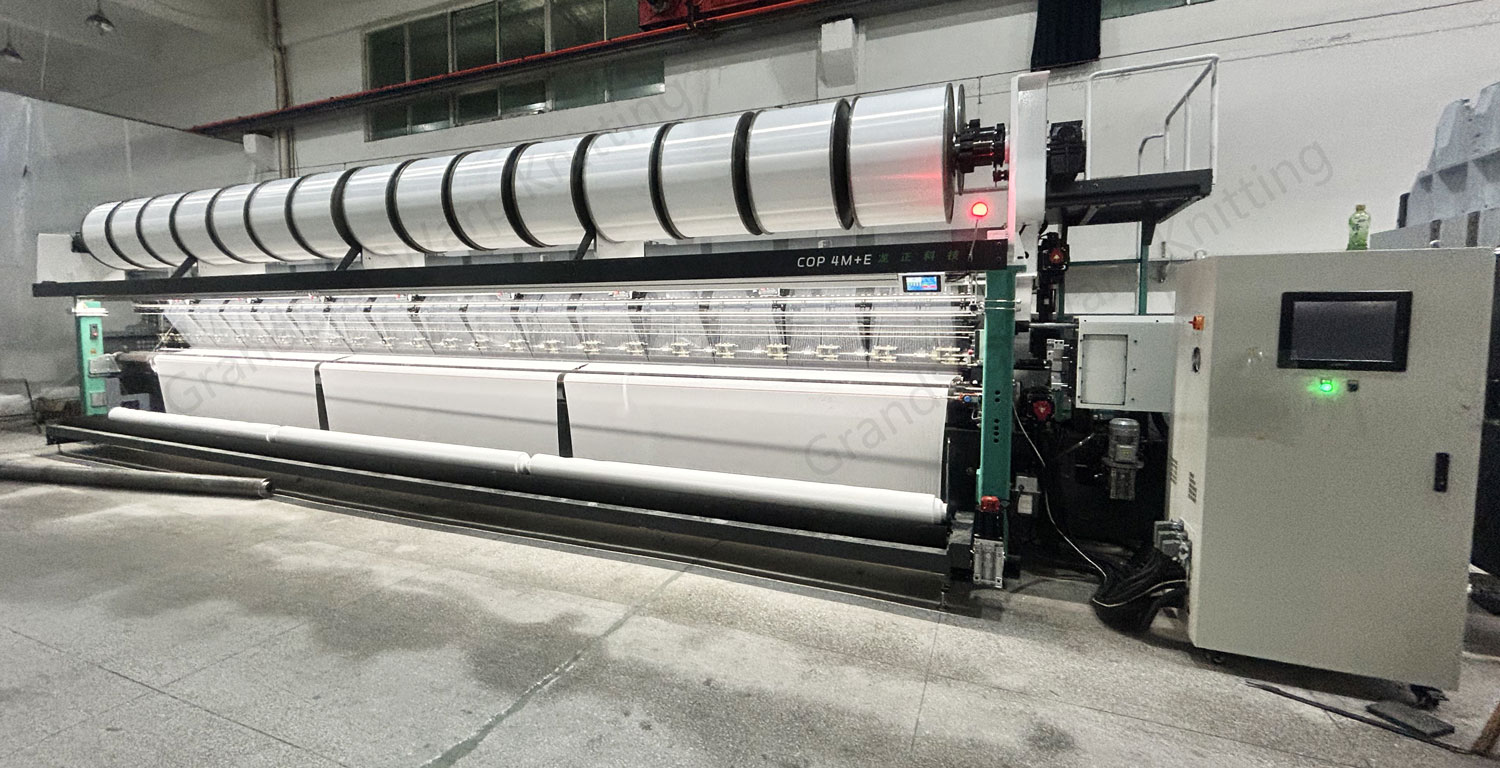 Tricot HKS4 machine